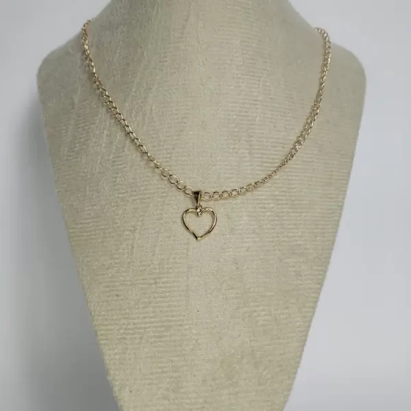 COLAR DOURADO CORAÇÃO LISO