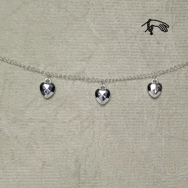 PULSEIRA PRATA COM 3 CORAÇÕES GRANDES