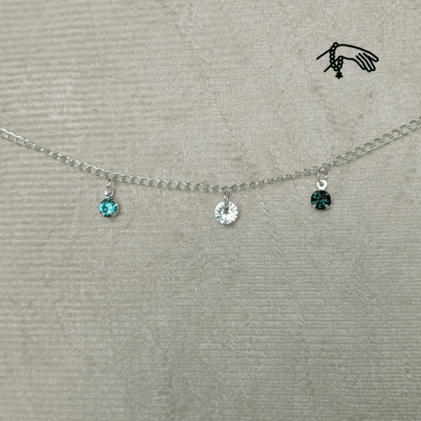 PULSEIRA COM PEDRAS VERDE, AZUL E CRISTAL