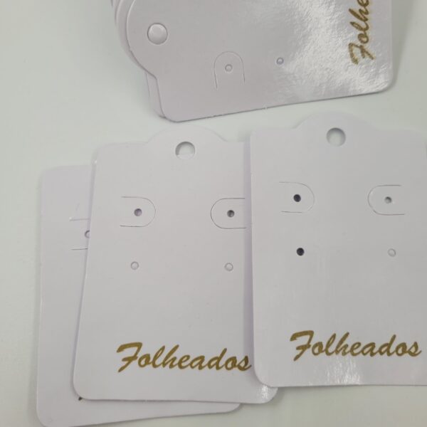 KIT COM 100 CARTELAS DE BRINCOS 5.5X 7X5 E 100 SAQUINHOS ADESIVOS 7X11